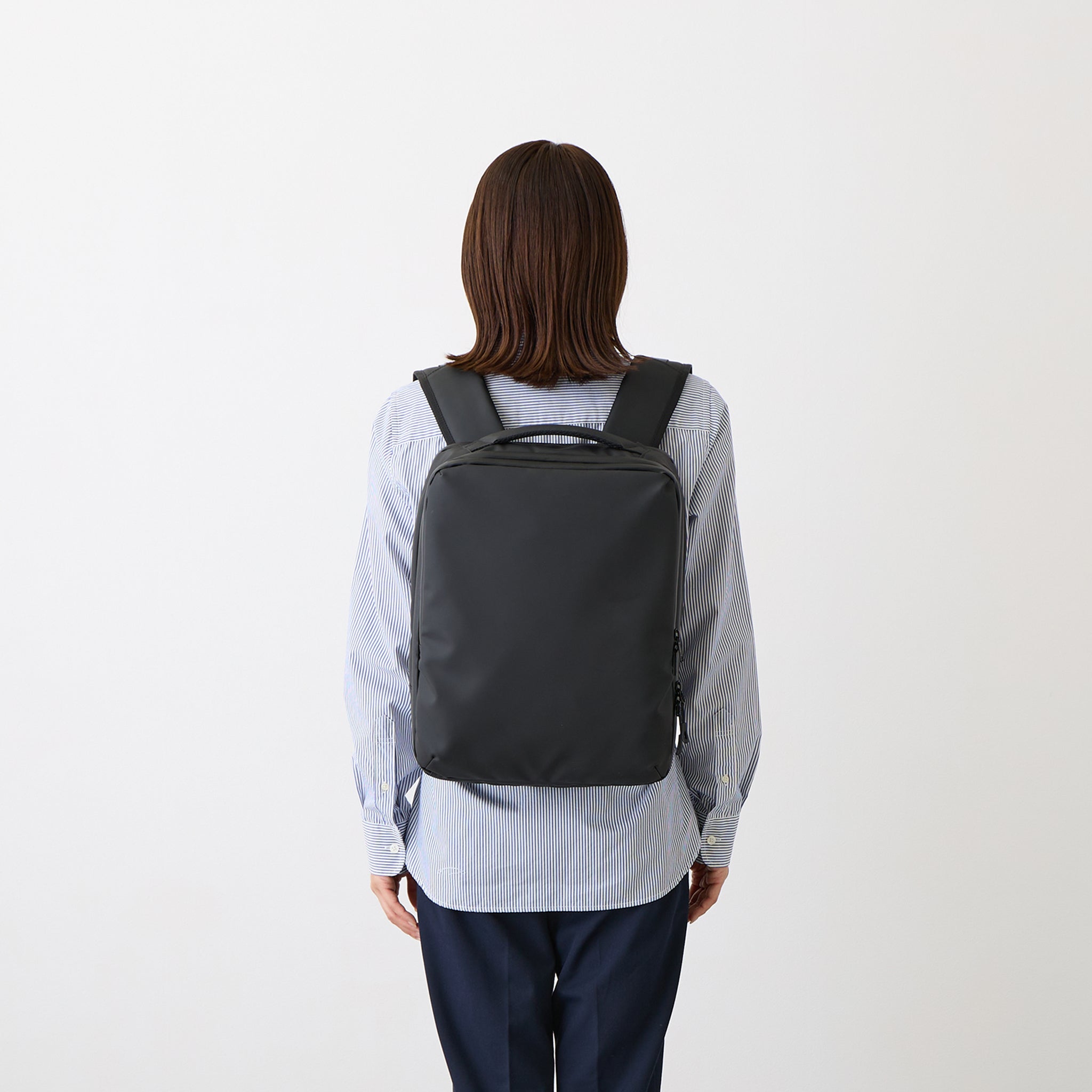 TOUGH SLIM BACKPACK BLACK