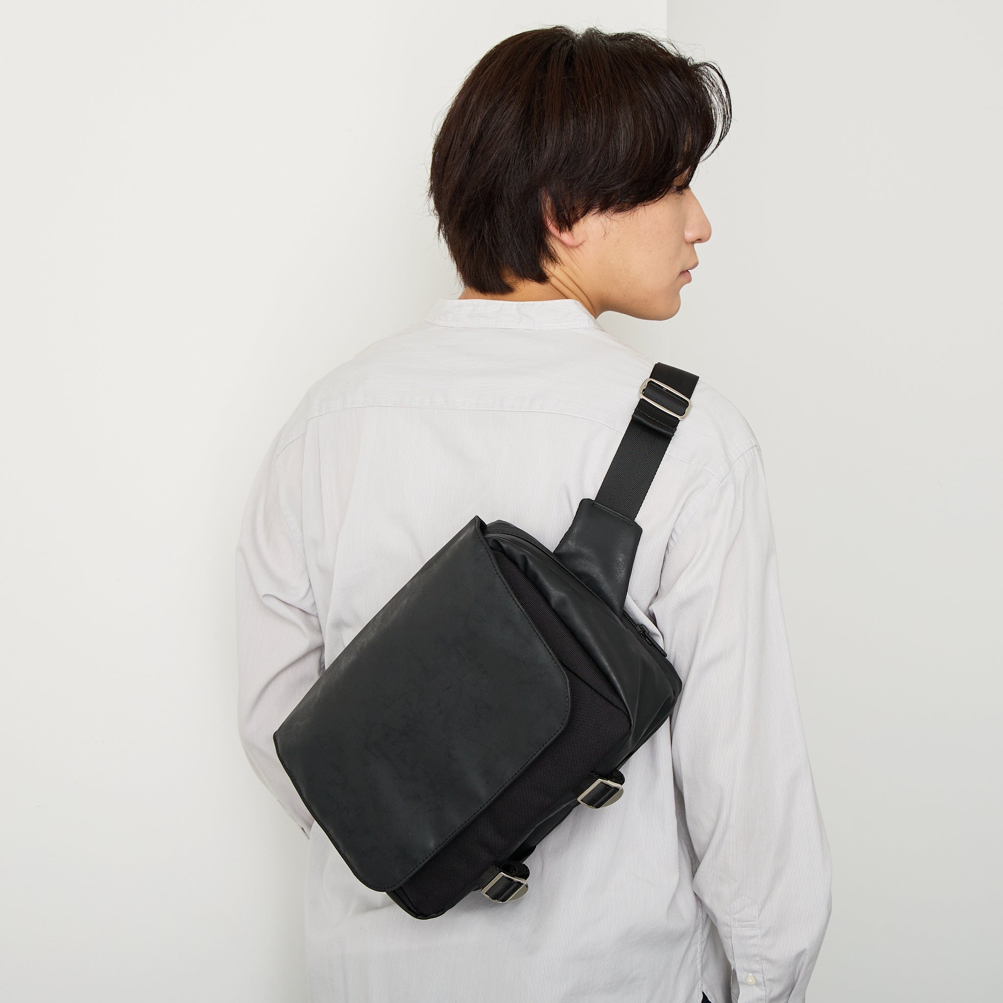 TOUGH SLING MULTI BAG ADO