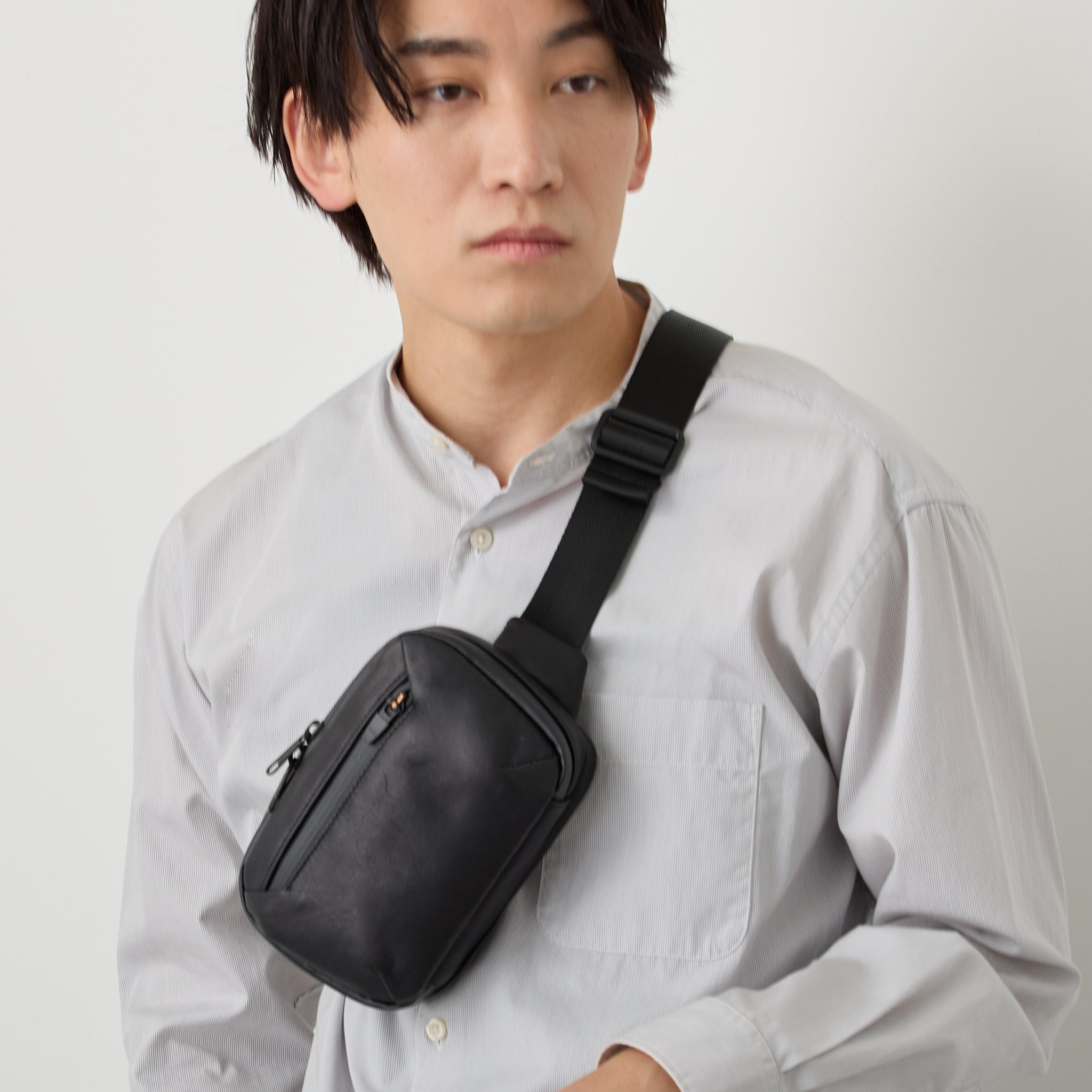 WATER PROOF LEATHER MINI SLING