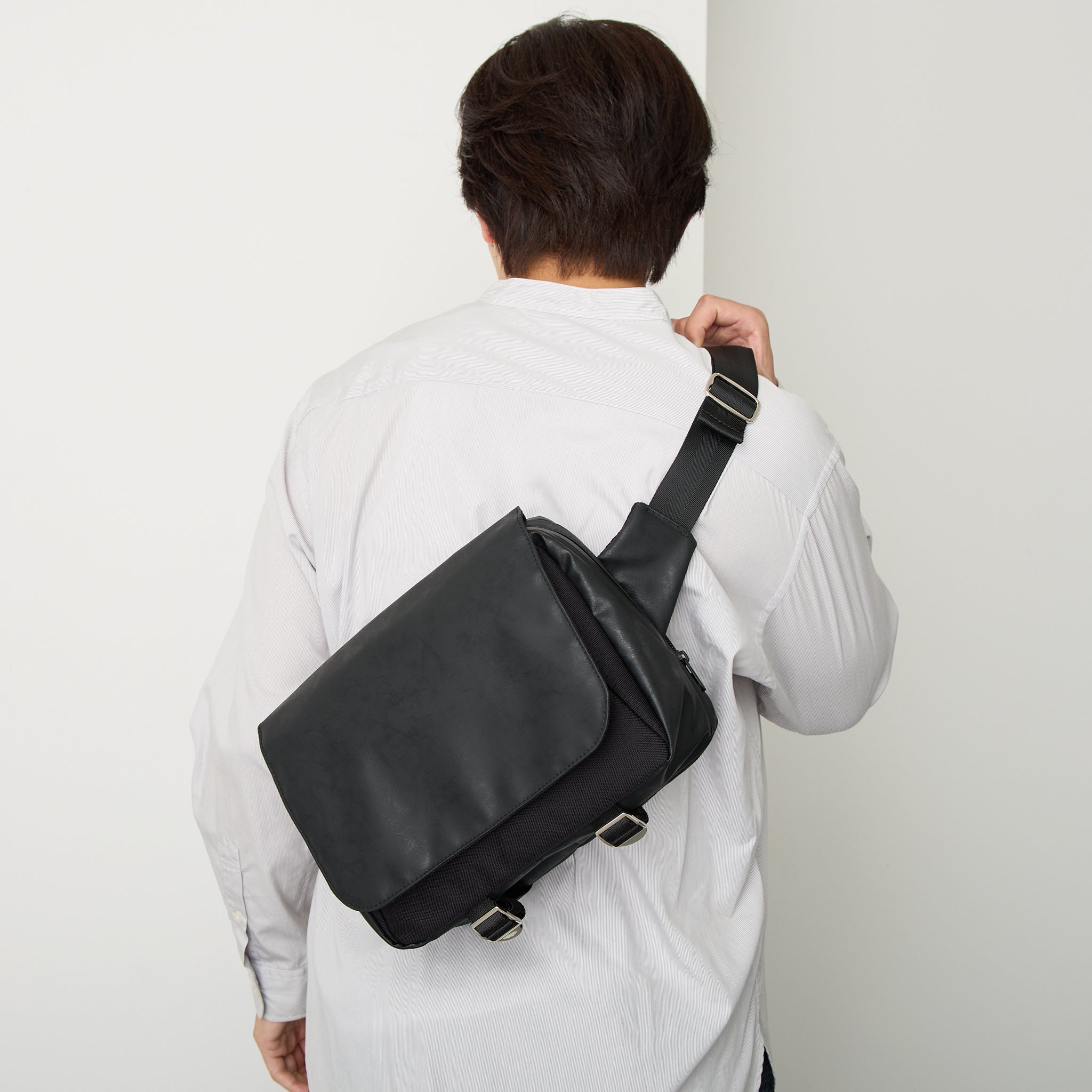 TOUGH SLING MULTI BAG ADO