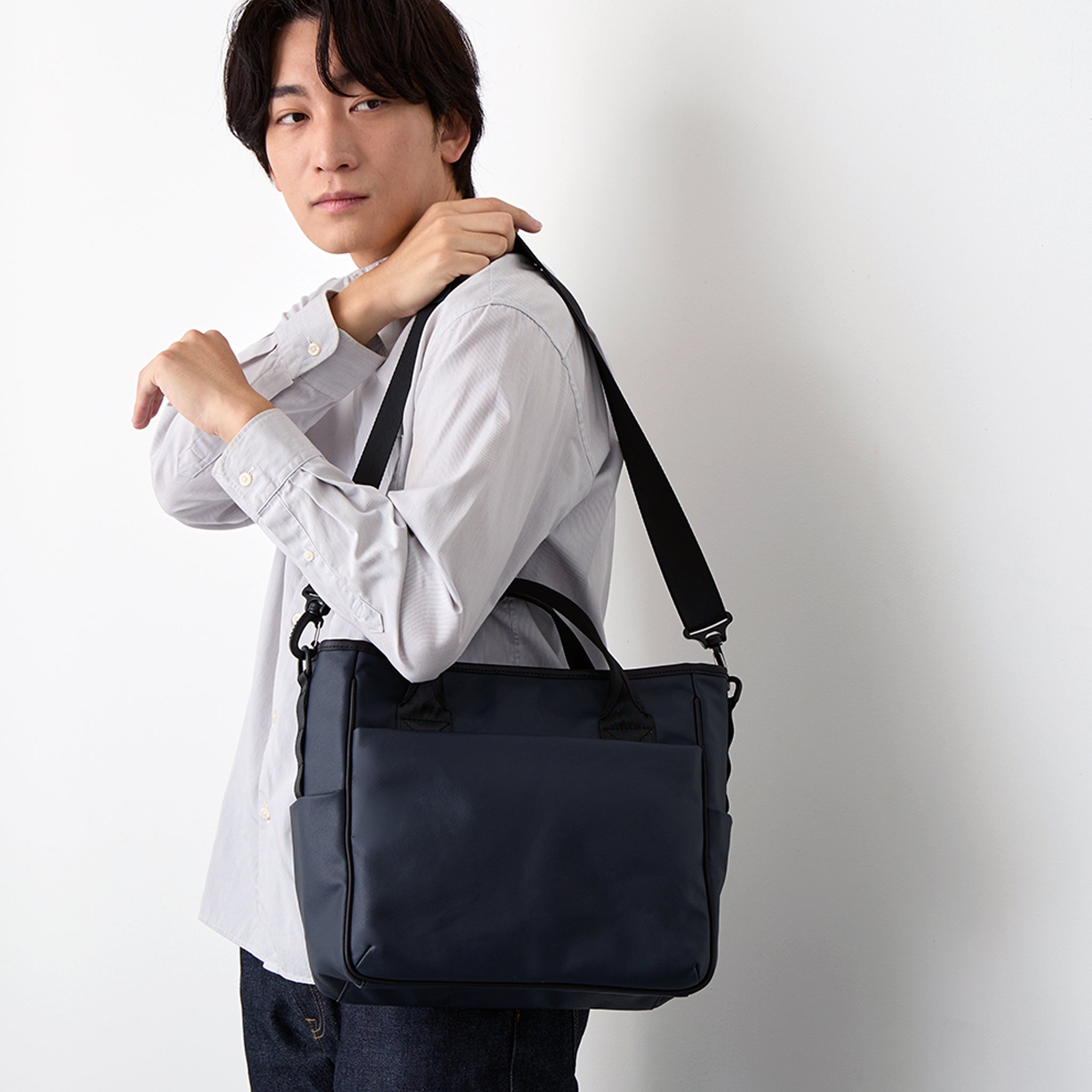 TOUGH SHOULDER MULTI TOTE