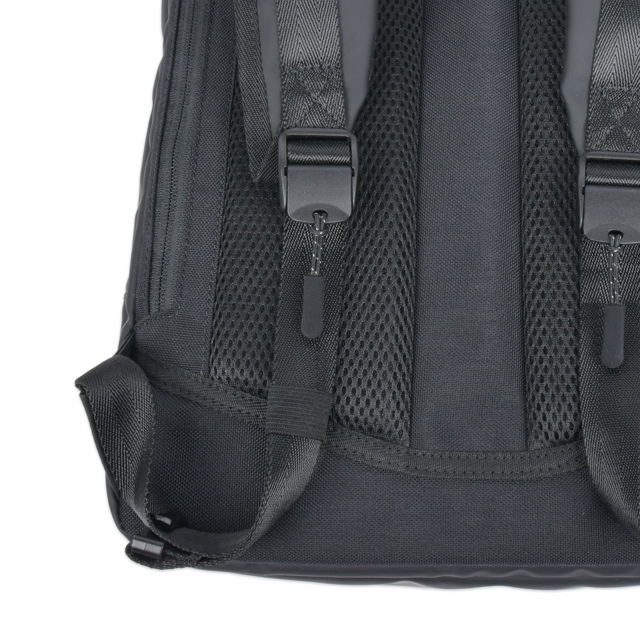TOUGH SLIM BACKPACK BLACK