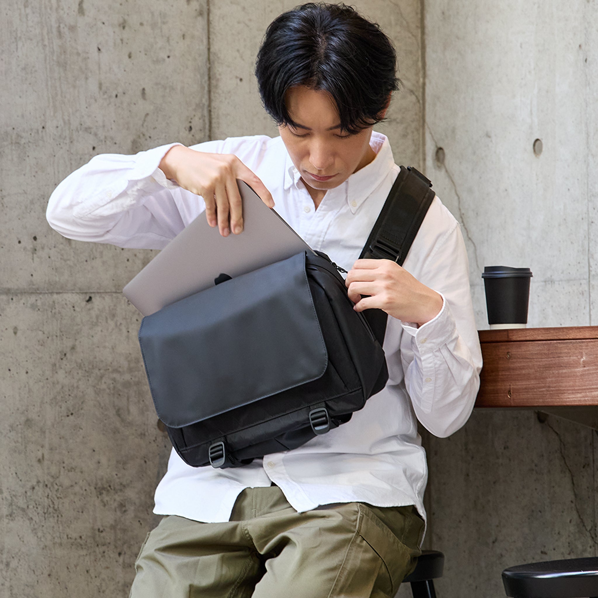 TOUGH BIG SLING BAG X-Pac